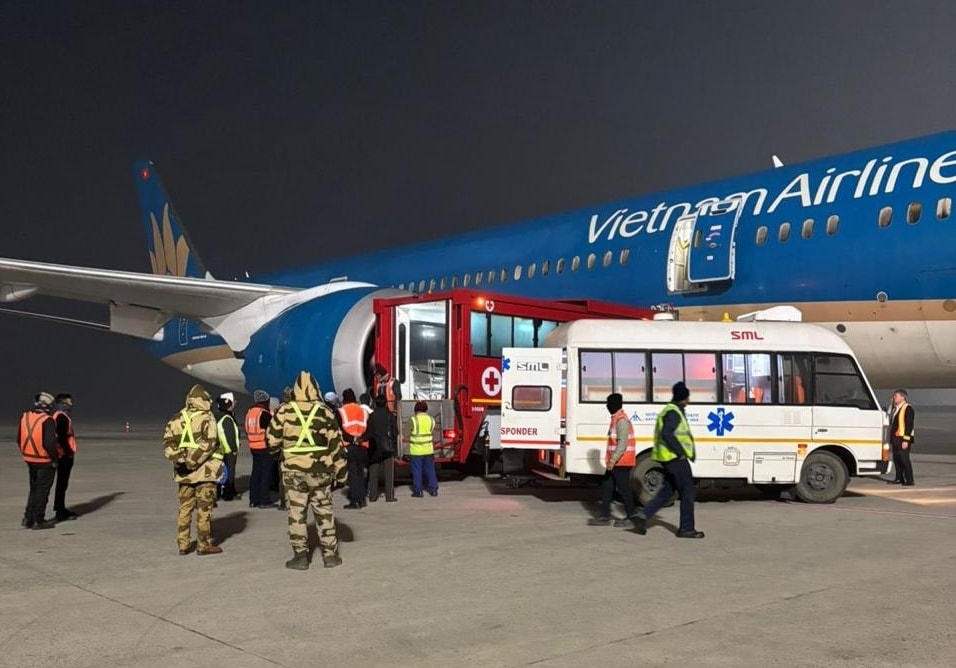 Vietnam Airlines flight makes emergency landing in India to assist passenger